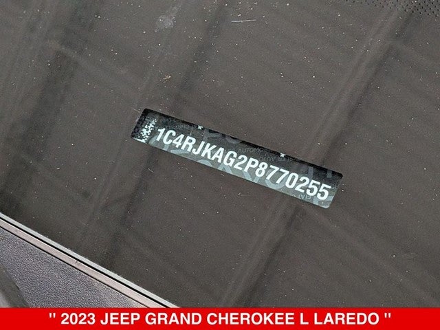 2023 Jeep Grand Cherokee L Laredo