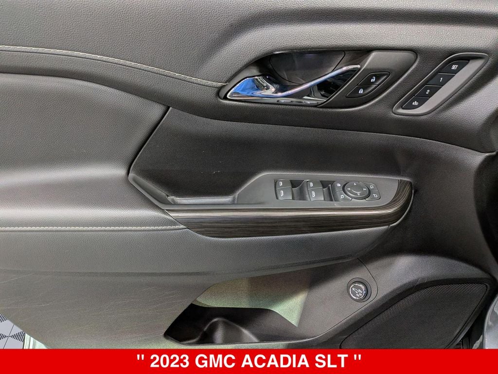 2023 GMC Acadia SLT