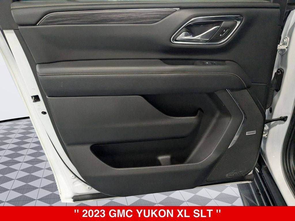 2023 GMC Yukon XL SLT