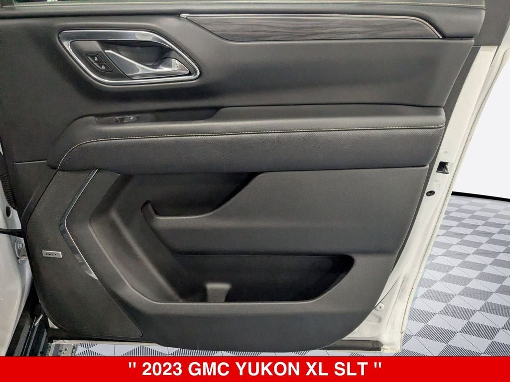 2023 GMC Yukon XL SLT