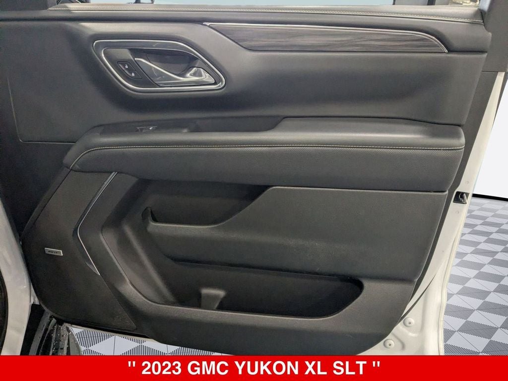 2023 GMC Yukon XL SLT