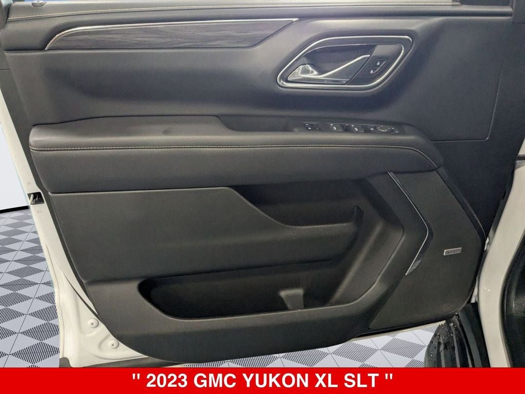 2023 GMC Yukon XL SLT
