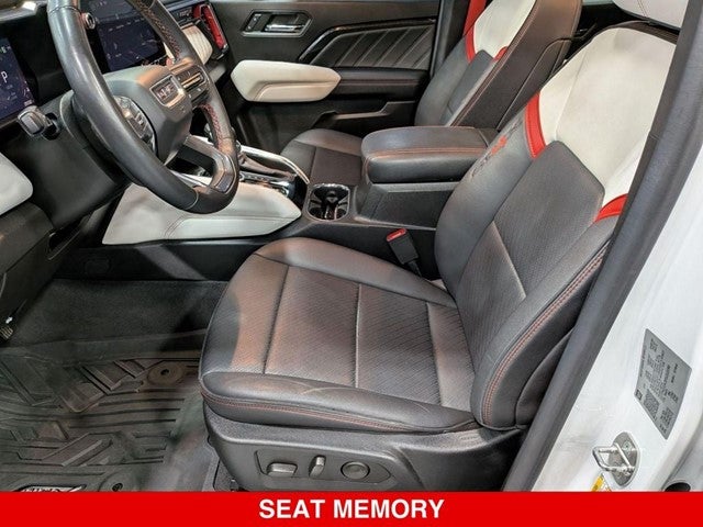 2023 GMC Canyon AT4X
