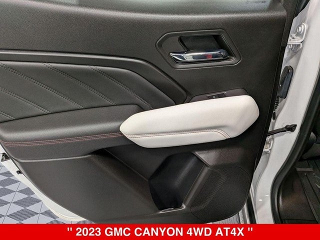 2023 GMC Canyon AT4X