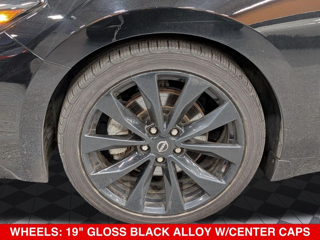 2023 Nissan Maxima SR