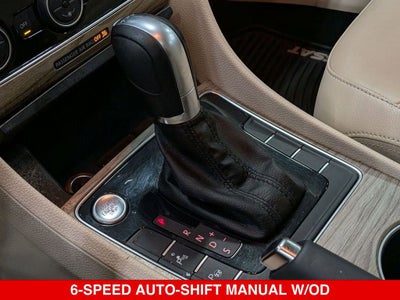 2017 Volkswagen Passat V6 SEL Premium