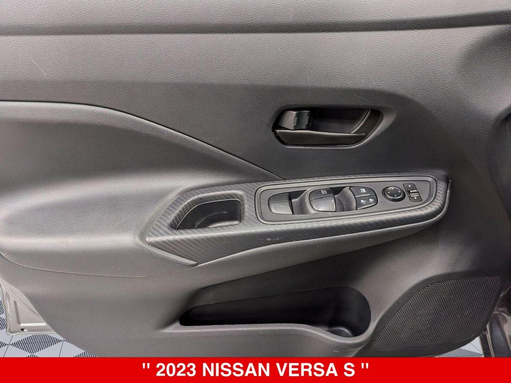 2023 Nissan Versa 1.6 S