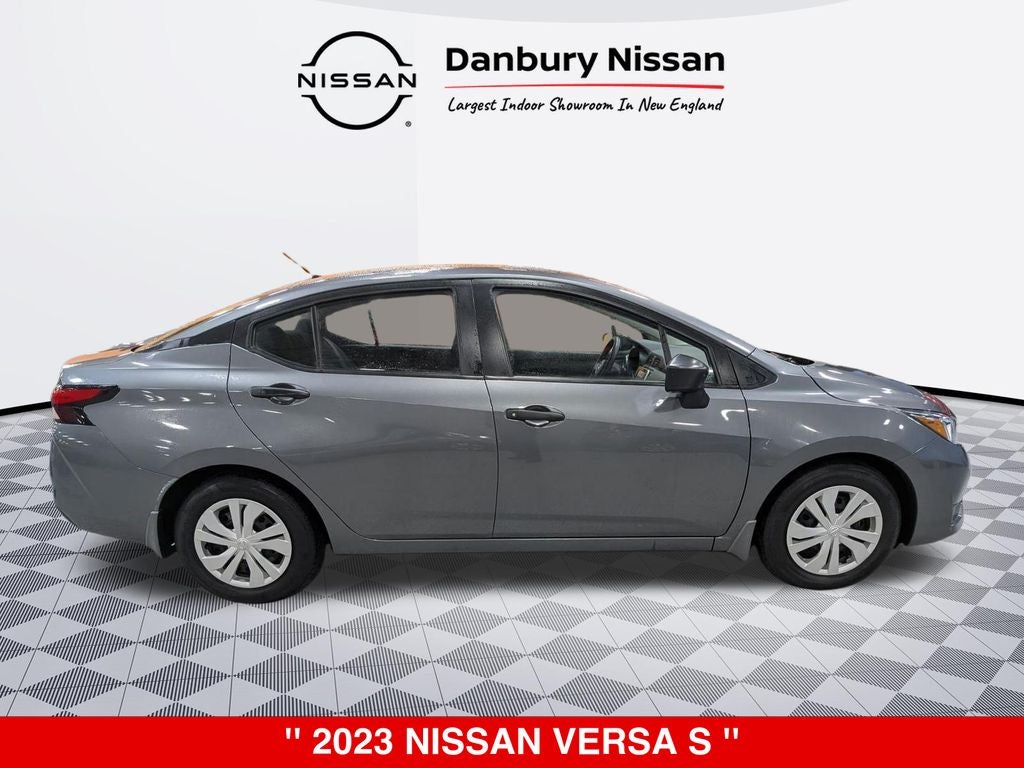 2023 Nissan Versa 1.6 S