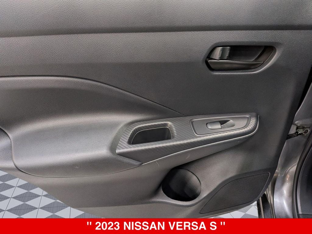 2023 Nissan Versa 1.6 S