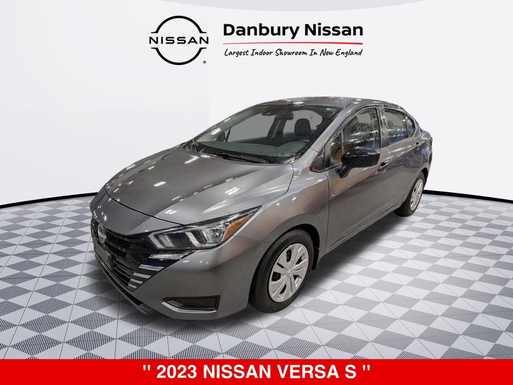 2023 Nissan Versa 1.6 S