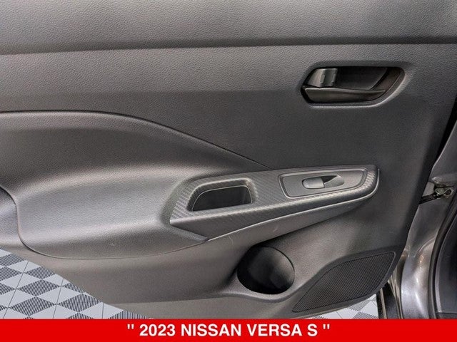 2023 Nissan Versa 1.6 S