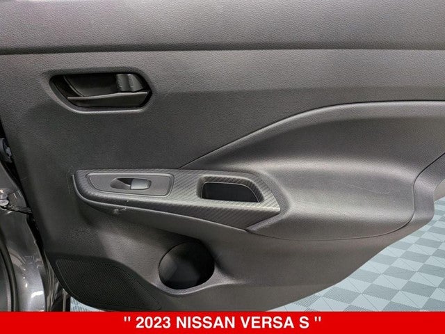 2023 Nissan Versa 1.6 S