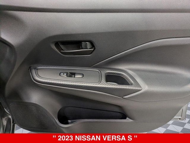 2023 Nissan Versa 1.6 S