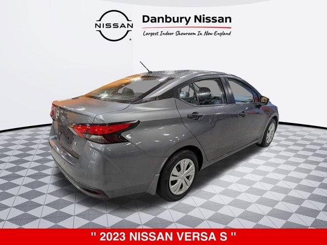 2023 Nissan Versa 1.6 S