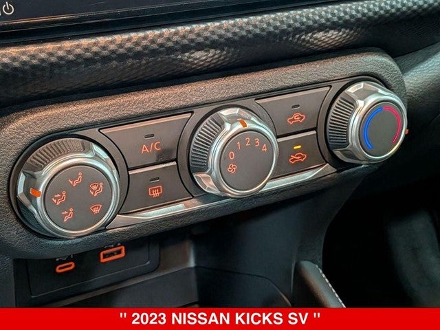 2023 Nissan Kicks SV
