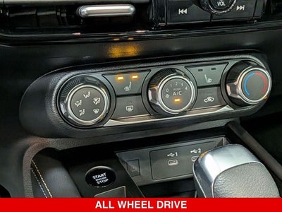 2025 Nissan Kicks SV Premium AWD NISSAN CERTIFIED