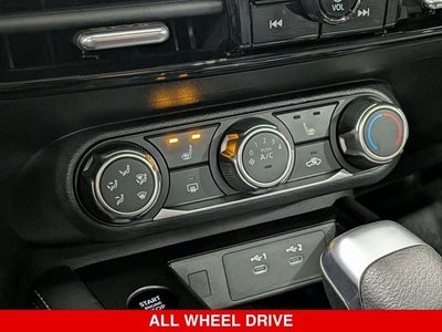 2025 Nissan Kicks SV Premium AWD NISSAN CERTIFIED