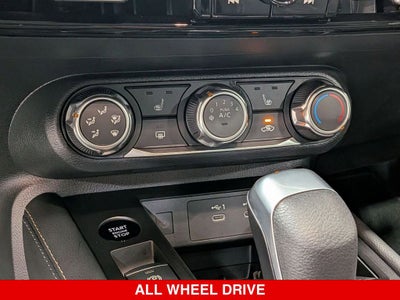 2025 Nissan Kicks SV Premium AWD NISSAN CERTIFIED