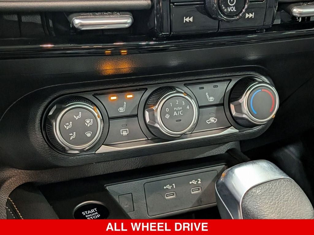 2025 Nissan Kicks SV Premium AWD NISSAN CERTIFIED