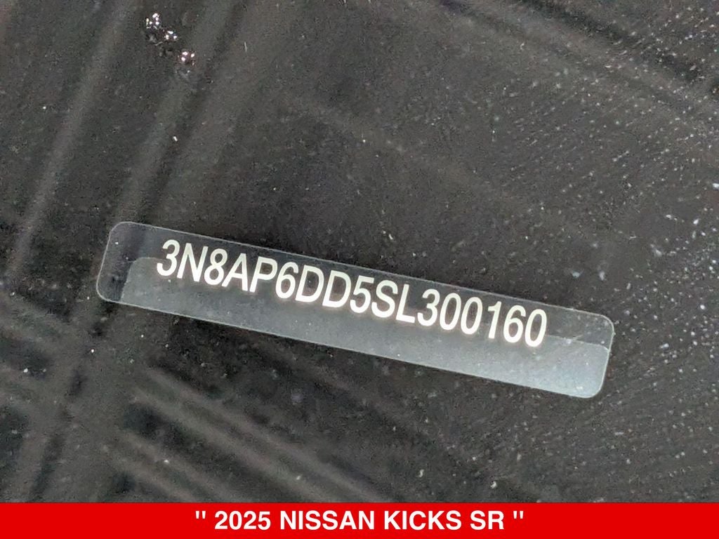 2025 Nissan Kicks SR