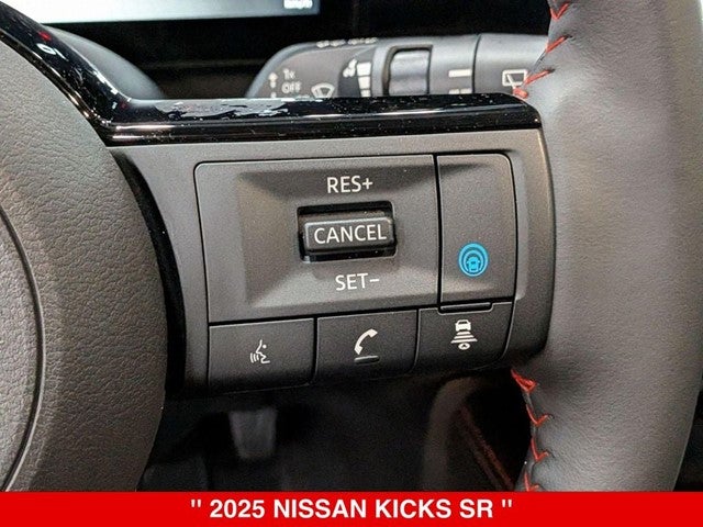 2025 Nissan Kicks SR