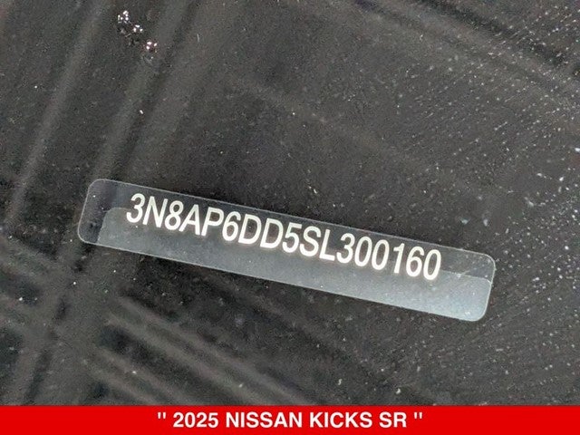 2025 Nissan Kicks SR