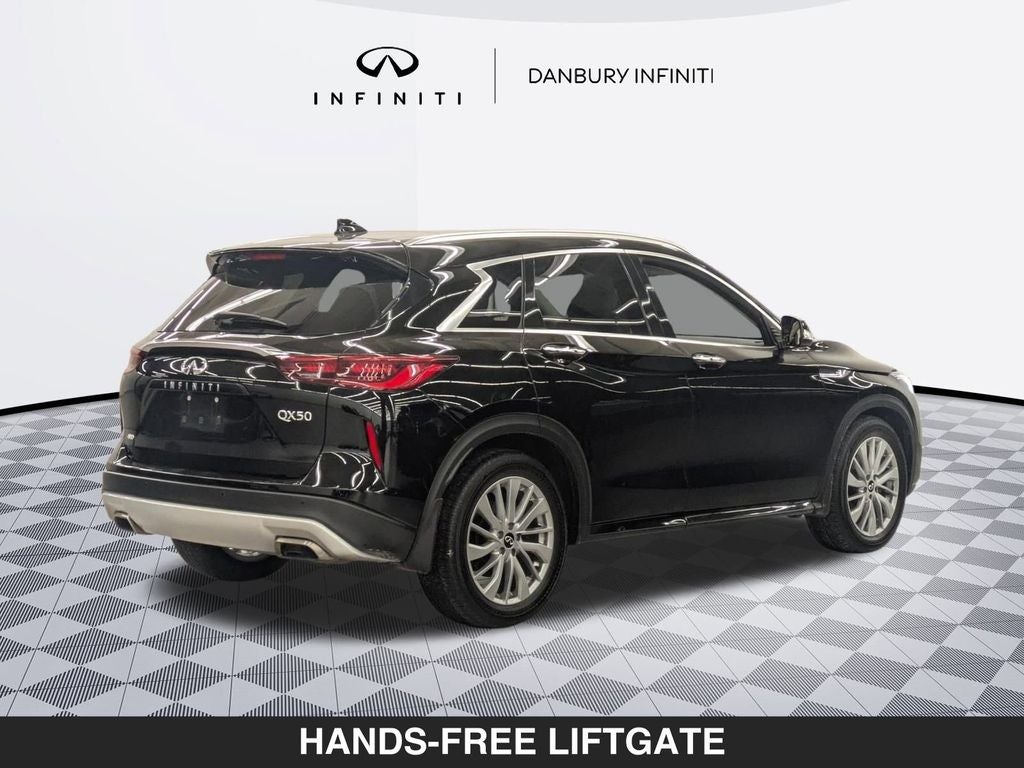 2023 INFINITI QX50 LUXE
