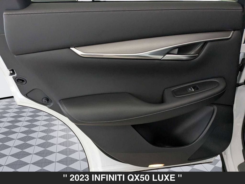 2023 INFINITI QX50 LUXE