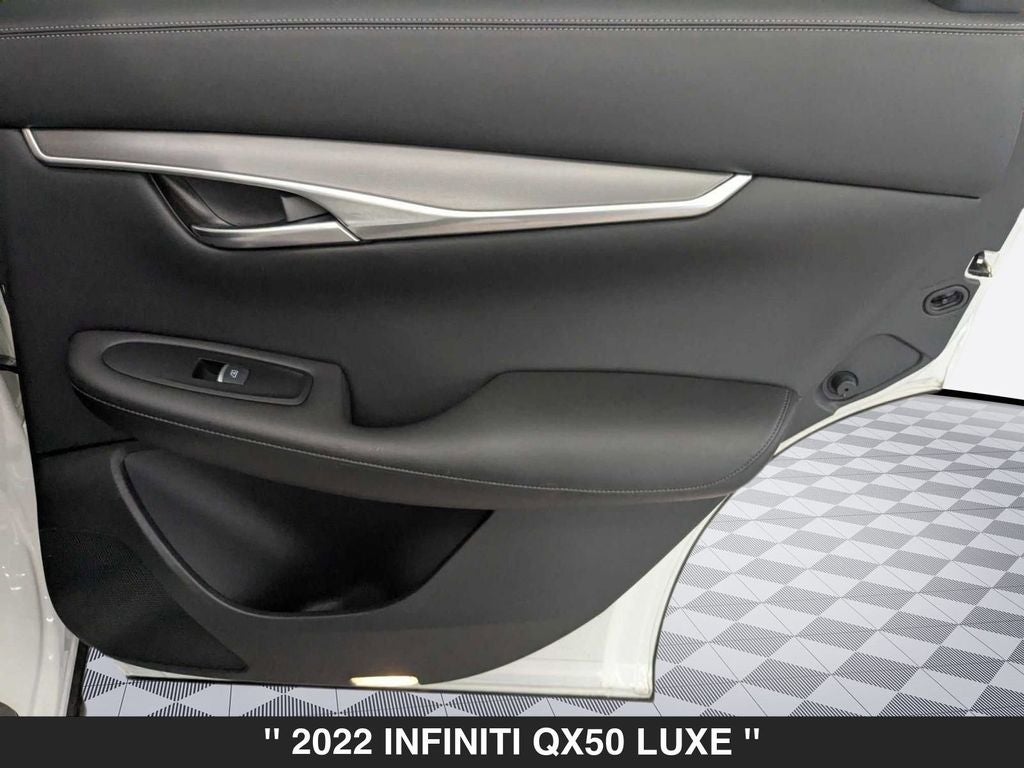 2022 INFINITI QX50 LUXE
