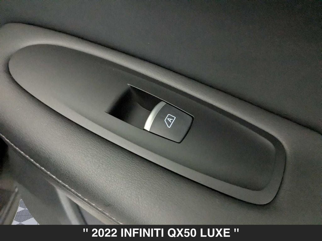 2022 INFINITI QX50 LUXE