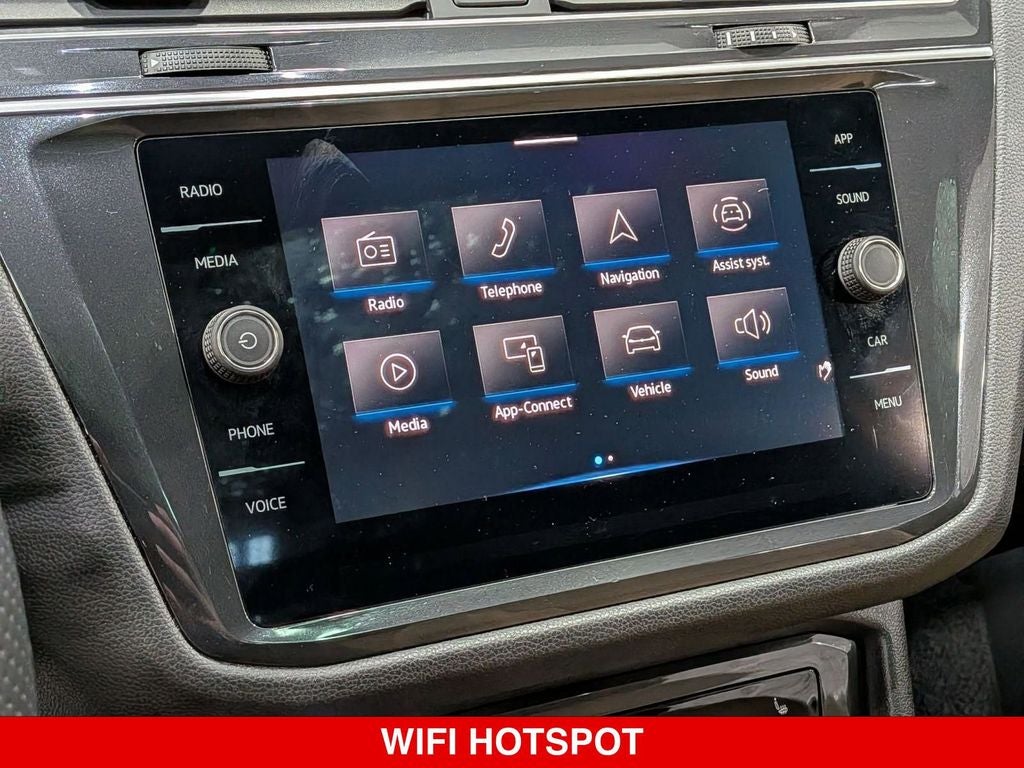 2024 Volkswagen Tiguan 2.0T SE R-Line Black