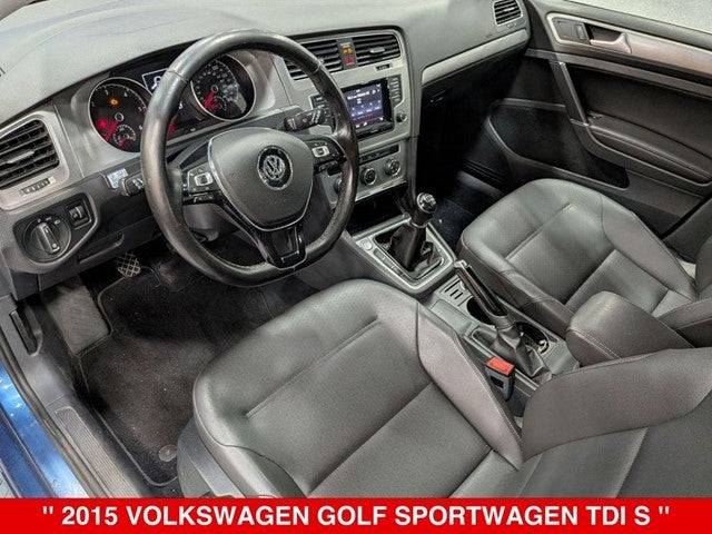 2015 Volkswagen Golf SportWagen Base