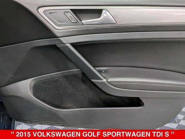 2015 Volkswagen Golf SportWagen Base