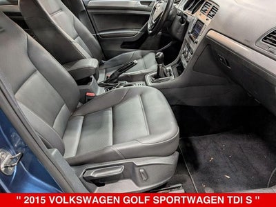 2015 Volkswagen Golf SportWagen Base