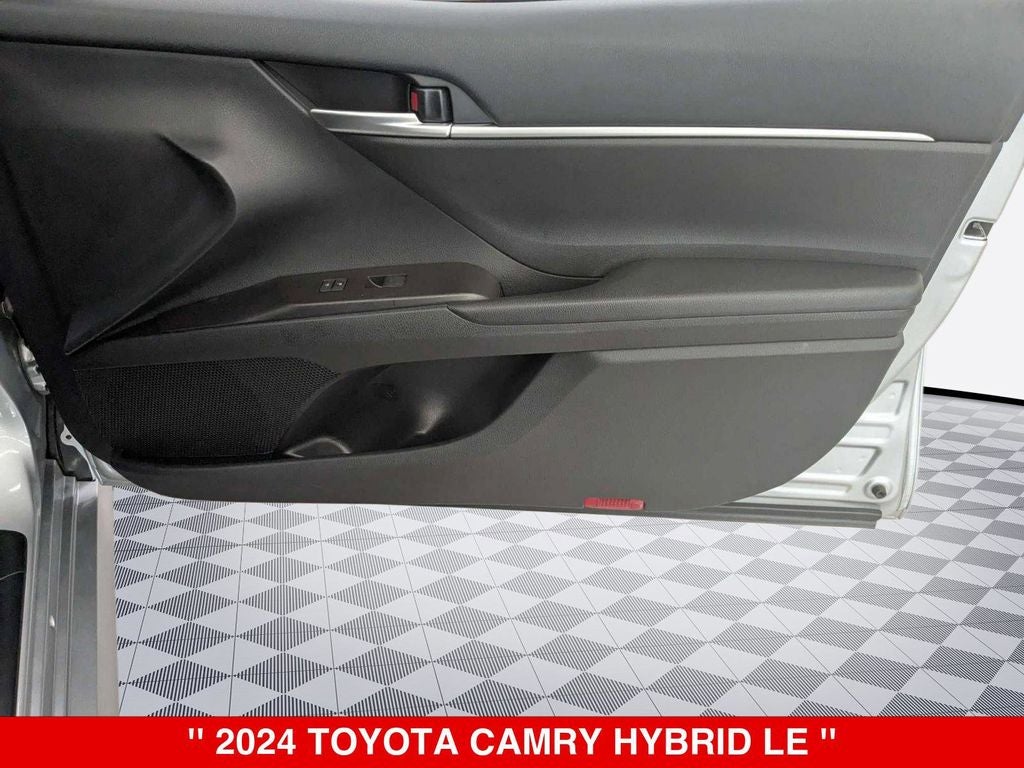 2024 Toyota Camry Hybrid LE