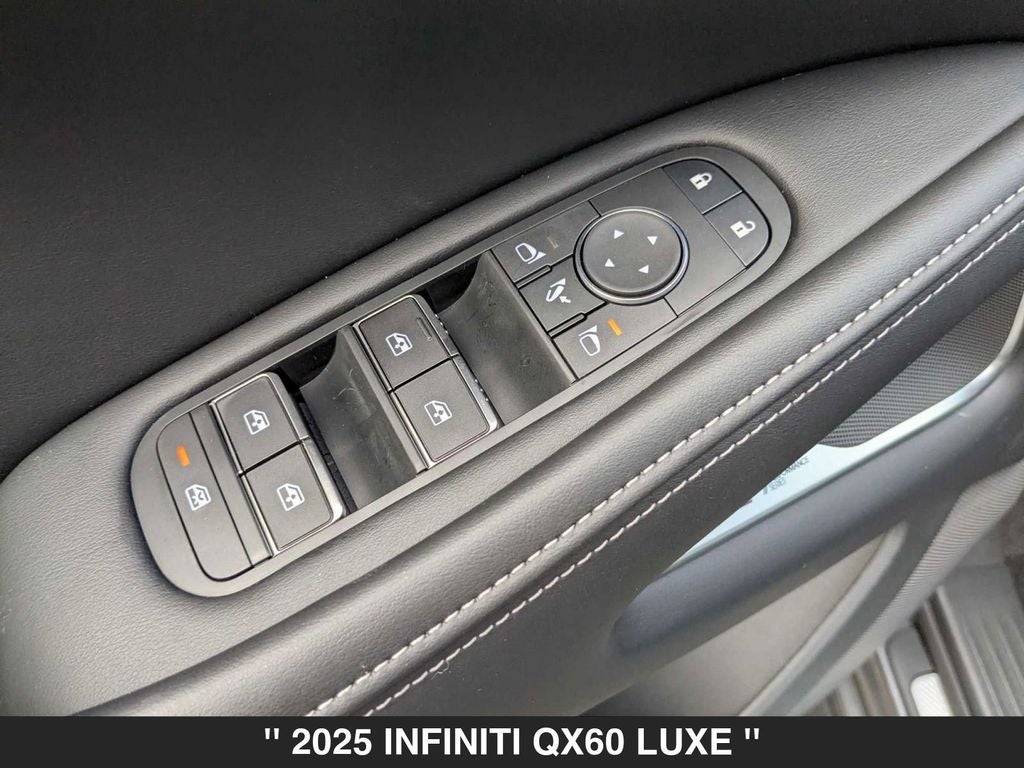 2025 INFINITI QX60 LUXE