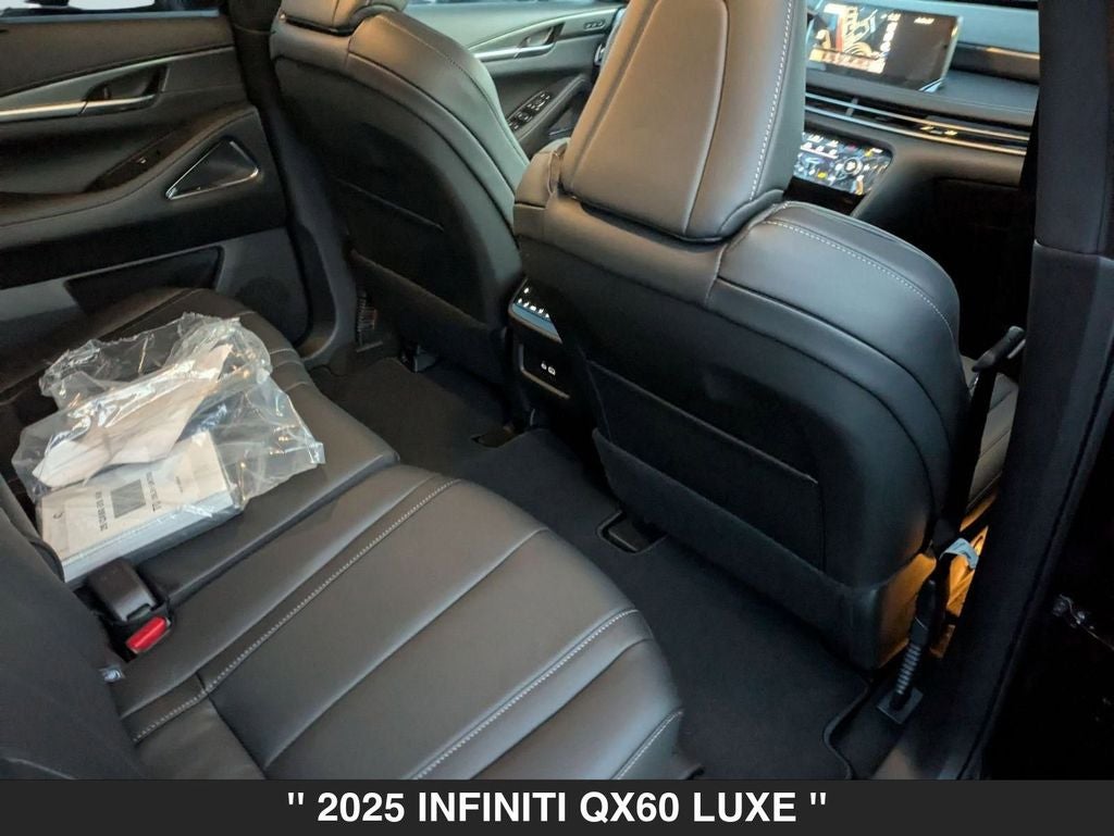 2025 INFINITI QX60 LUXE