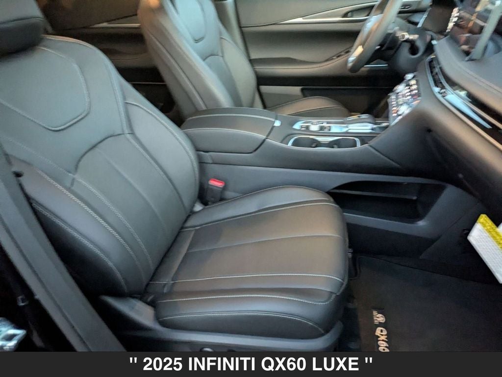 2025 INFINITI QX60 LUXE