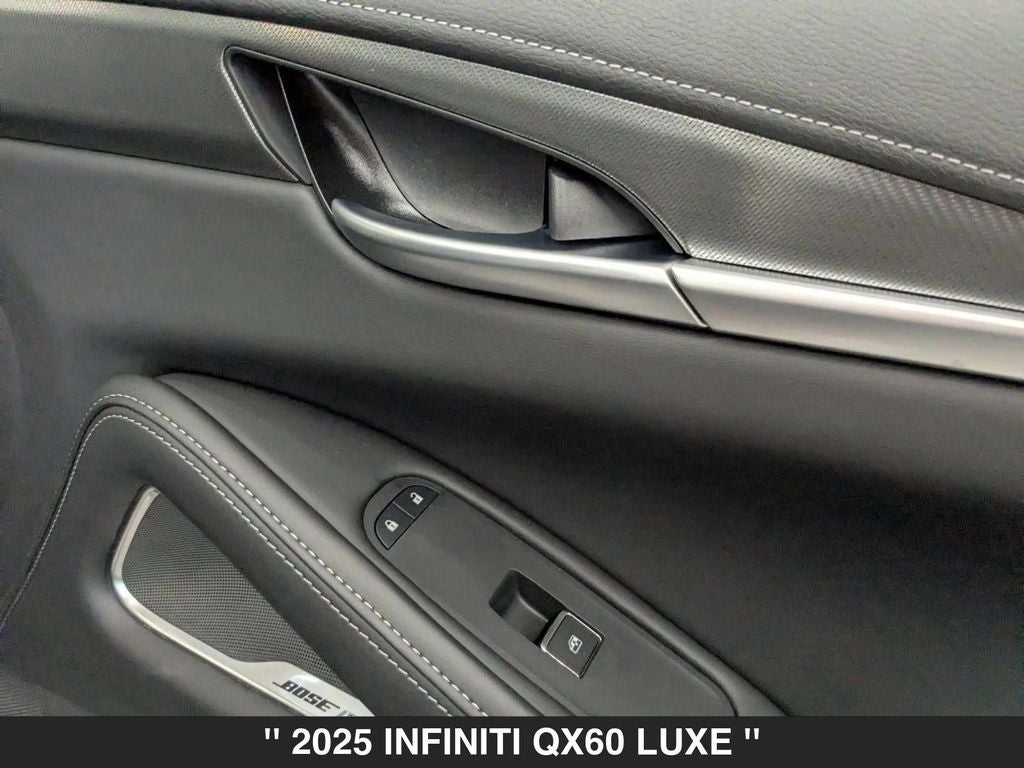 2025 INFINITI QX60 LUXE