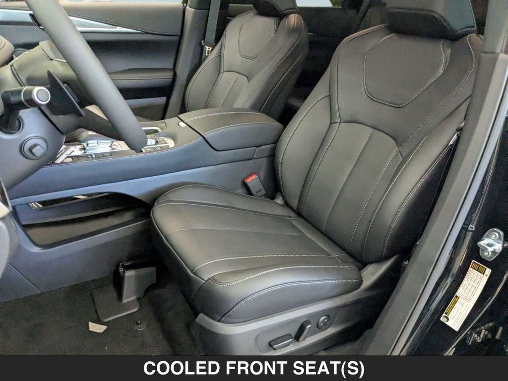 2025 INFINITI QX60 LUXE