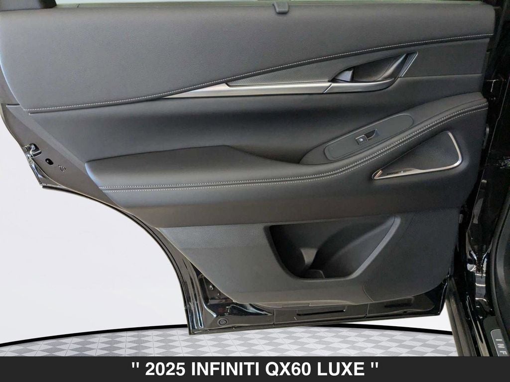 2025 INFINITI QX60 LUXE