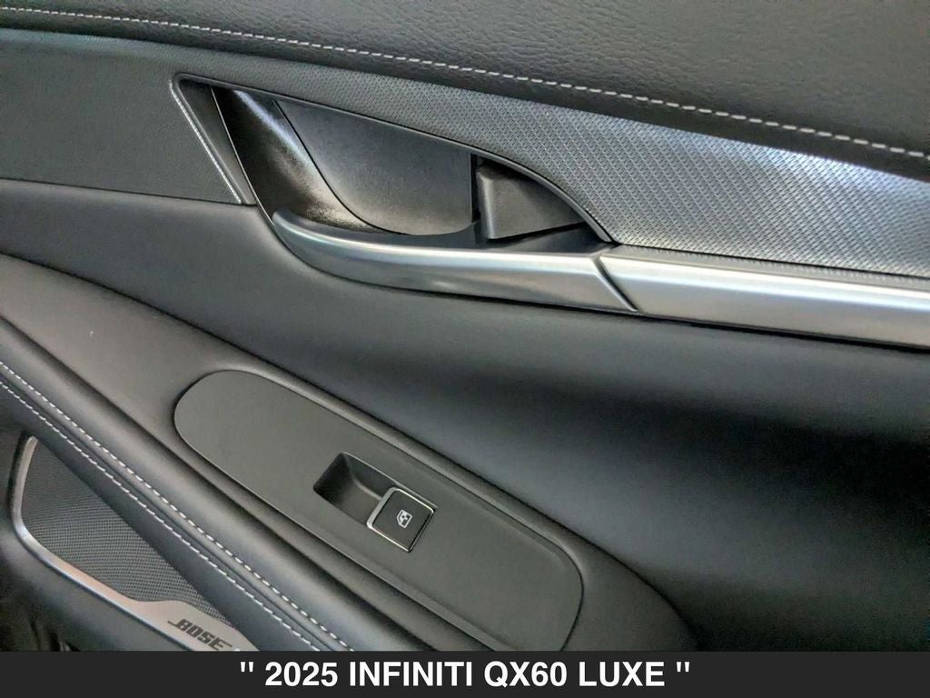 2025 INFINITI QX60 LUXE