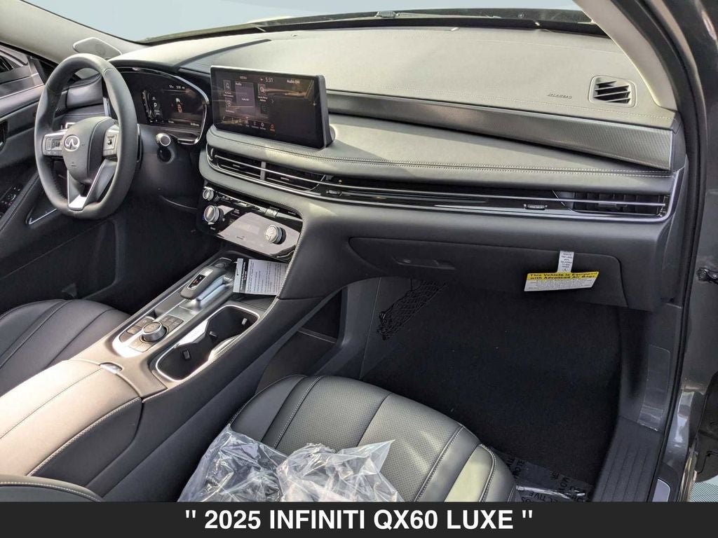 2025 INFINITI QX60 LUXE