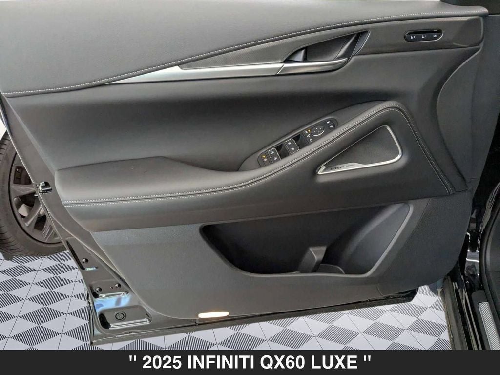 2025 INFINITI QX60 LUXE