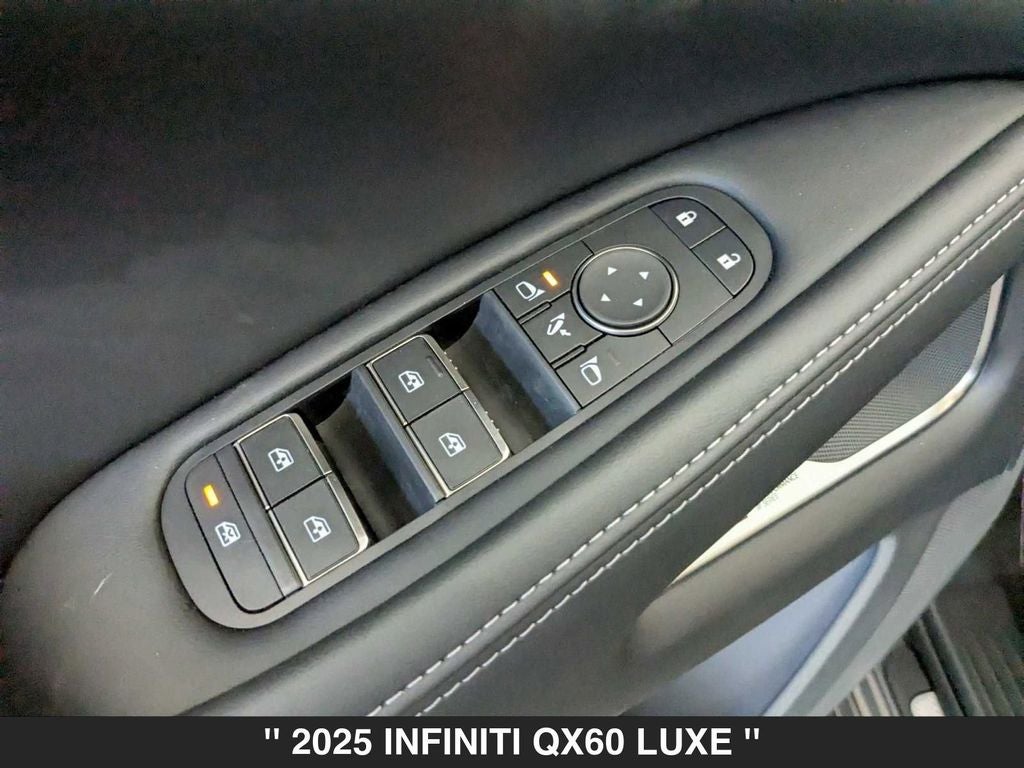 2025 INFINITI QX60 LUXE