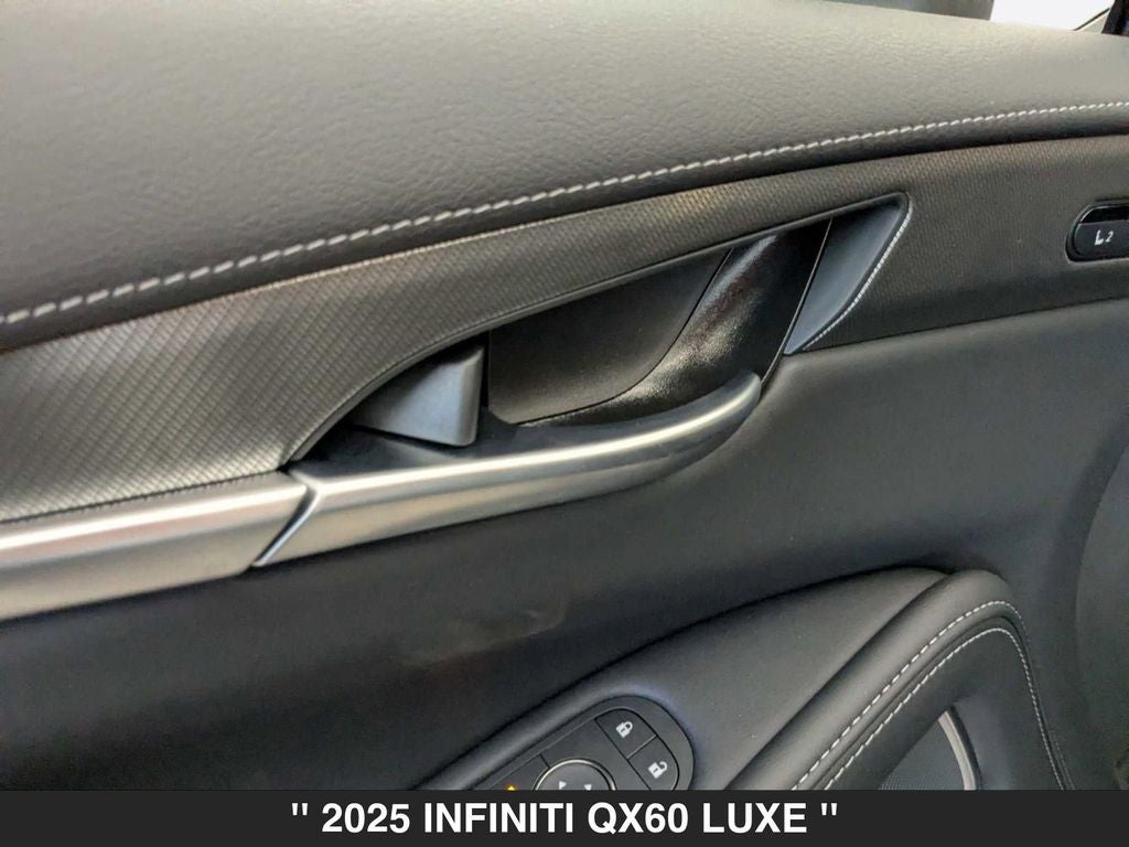 2025 INFINITI QX60 LUXE