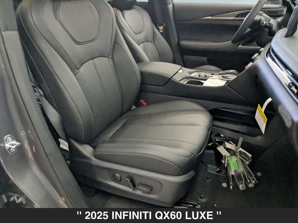 2025 INFINITI QX60 LUXE