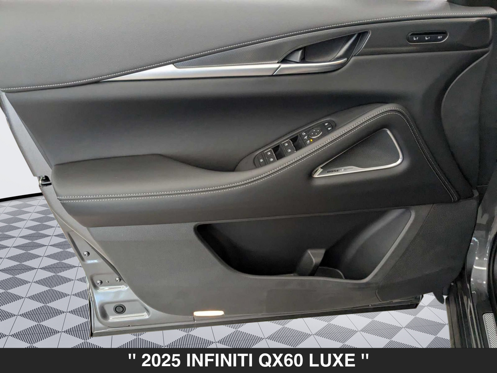 2025 INFINITI QX60 LUXE