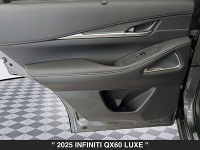 2025 INFINITI QX60 LUXE