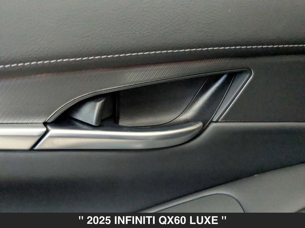 2025 INFINITI QX60 LUXE